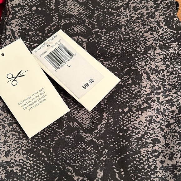 NWT Halston Snake Print Leggings - Picture 8 of 8